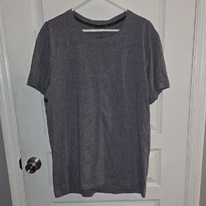 Nike Men's Medium Short Sleeve Shirt New w/ Tags!